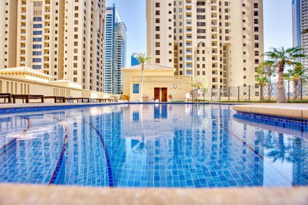 Elan Rimal 5 Suits Dubai Bagian luar foto